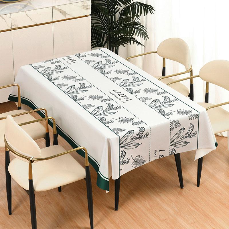 New Fashion Non-Slip Pu Tablecloth Waterproof Heat-Insulating and Soft Table Mat Comfortable Easy-Care Dining Table Decoration