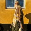 Полосатый шарф в корейском стиле для женщин на осень и зиму  Высококачественный мохер  Теплая и универсальная шаль Атмосферный шарф Трендовый