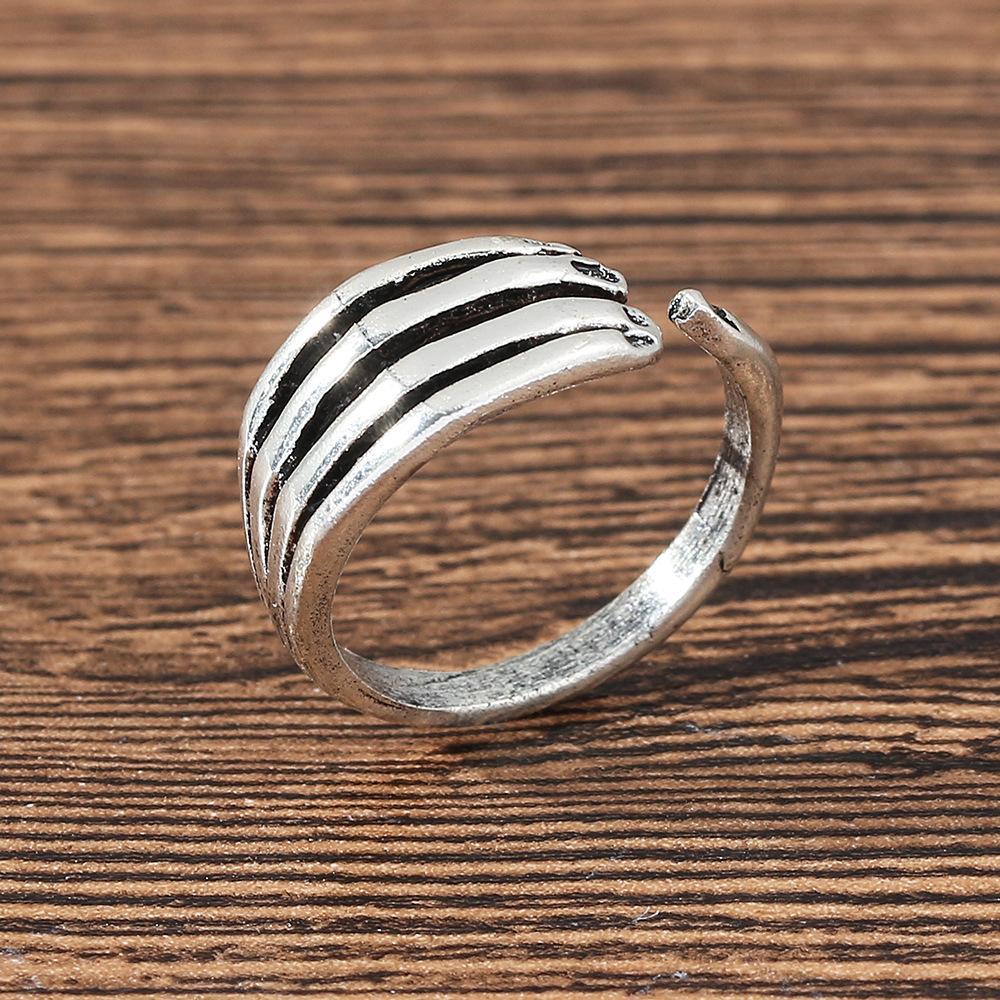 Fashion Palm Finger Open Ring Couple European and American Hip Hop Jewelry Fashion