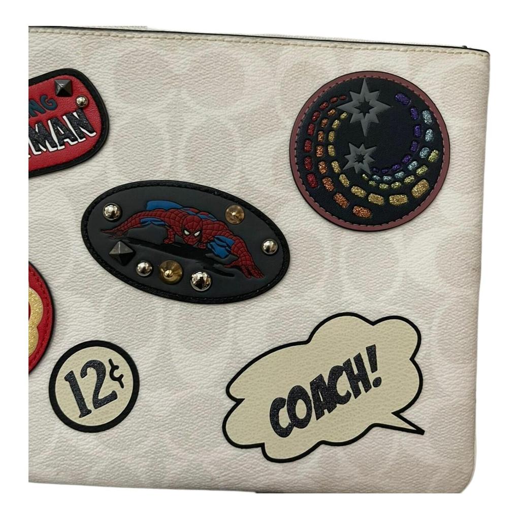 Coach X Marvel Галерея Сотрудничества 24 Узор с Значками Кожаный Холщовый Клатч Средний Женский клатч Белый 3576-SVCAH