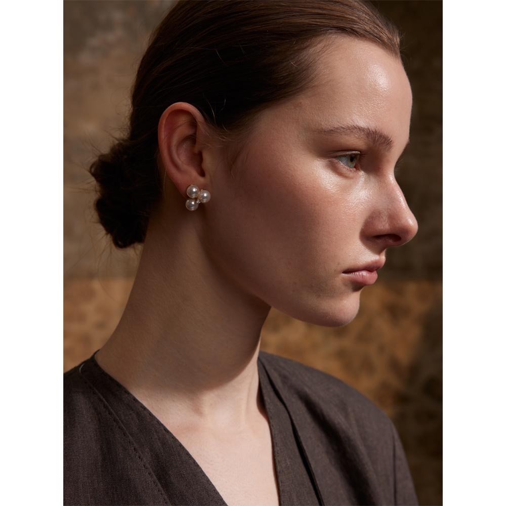 Yhpup Korean Style Simulated Pearls Flower Stud Earrings for Women Exquisite Stainless Steel Elegant Daily Waterproof Jewelry
