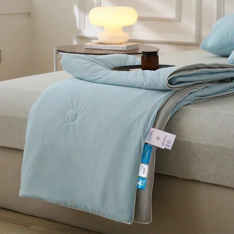 Summer Cooling Blanket Breathable Cool Down Air Condition Quilt Lightweight Summer Comforter with Double Side Cooling Fabric