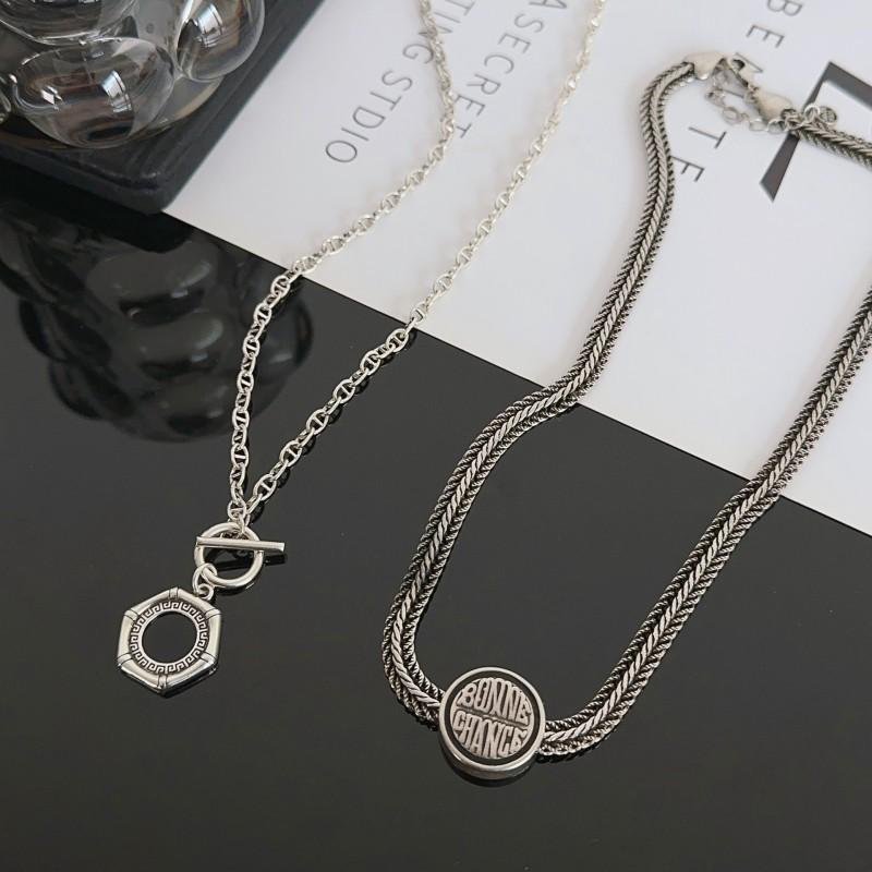 Minimalist Retro Silver-Plated Geometric Circle Pendant Necklace Women Men Layered Chain Statement Jewelry