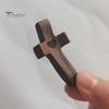 Деревянное украшение Крест Ручной работы Игрушка-антистресс Карманная Молитвенная Наконечник пальца Снятие стресса Легкий гаджет для сжимания, держания и молитвы Поддержка