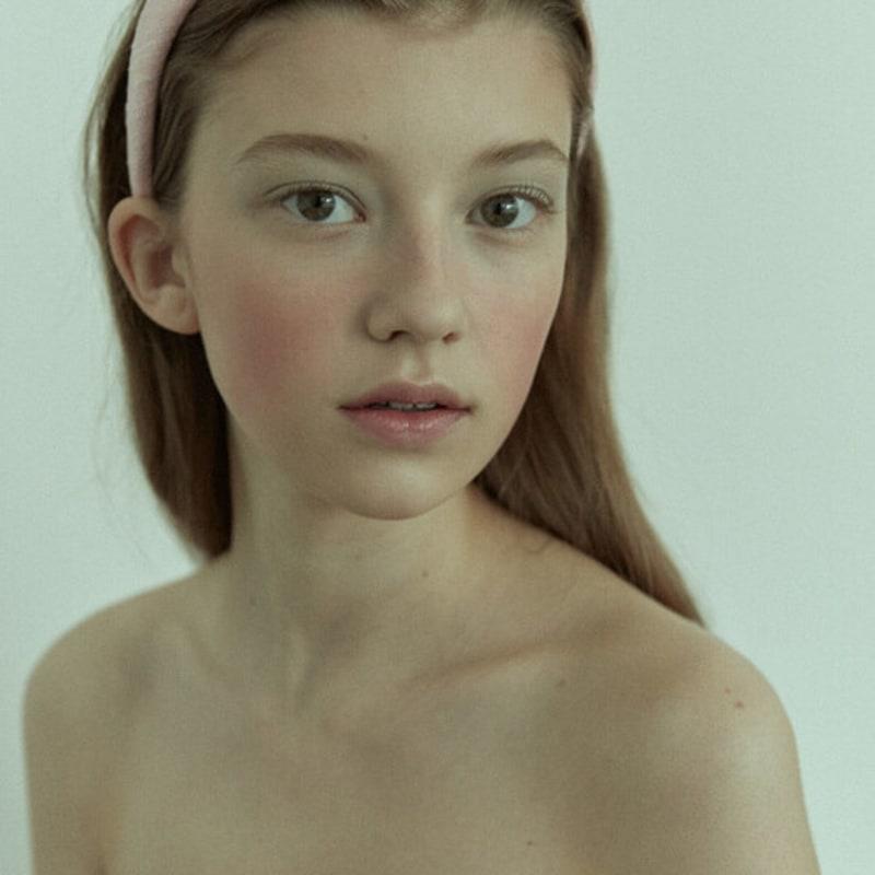 Повязка на голову Elizabeth Moments из розового твида