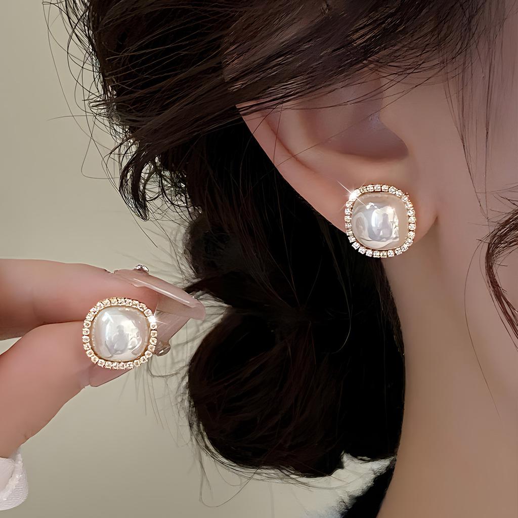 2026 Autumn and Winter High-End Earrings