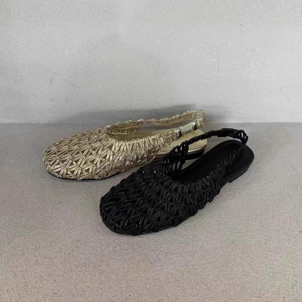 2025 Korean Version of the New Niche Design Woven Leather Breathable Strap Sandals Hollow Fashion Bag Head Shoes Women