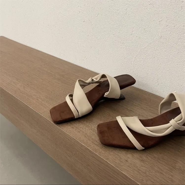 2025 лето новые односложные атласные тапочки в европейском и американском стиле тапочки на высоком каблуке темперамент модные босоножки на толстом каблуке женские