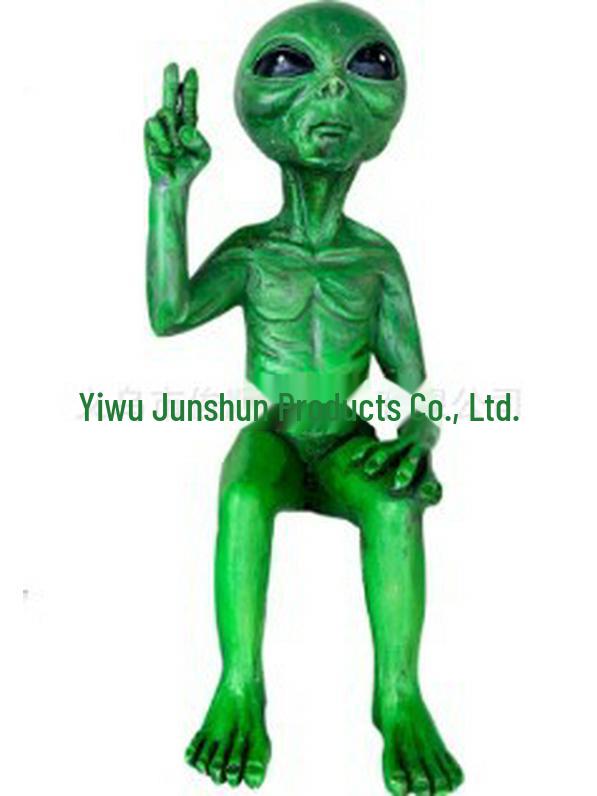 Alien UFO Outdoor Garden Gnome Statue Ornament