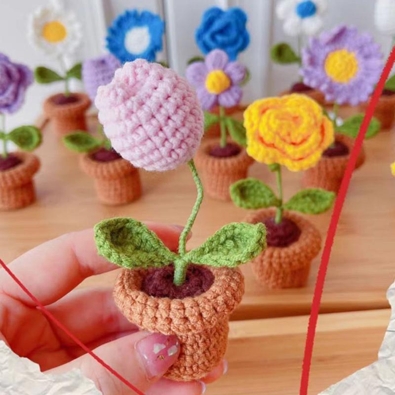 Mini Potted Crochet Homemade Tulip Flower Rose DIY Hand-Woven Home Decoration Wool Finished Product
