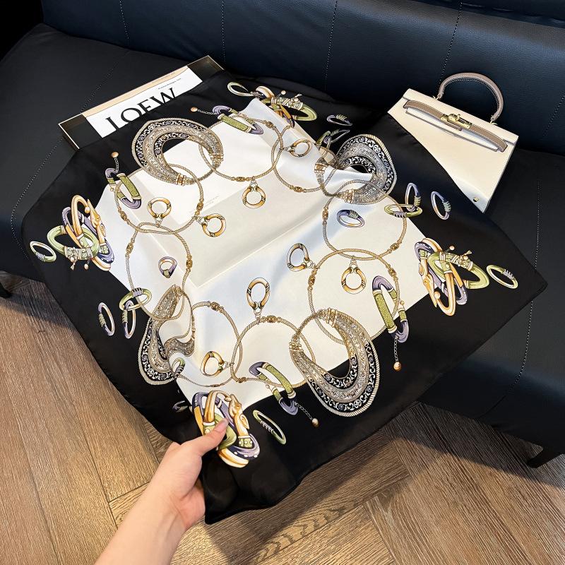 Korean cashew flower silk scarf triangle scarf women's stacking wear accessories jeans belt travel matching shirt scarf headscarf