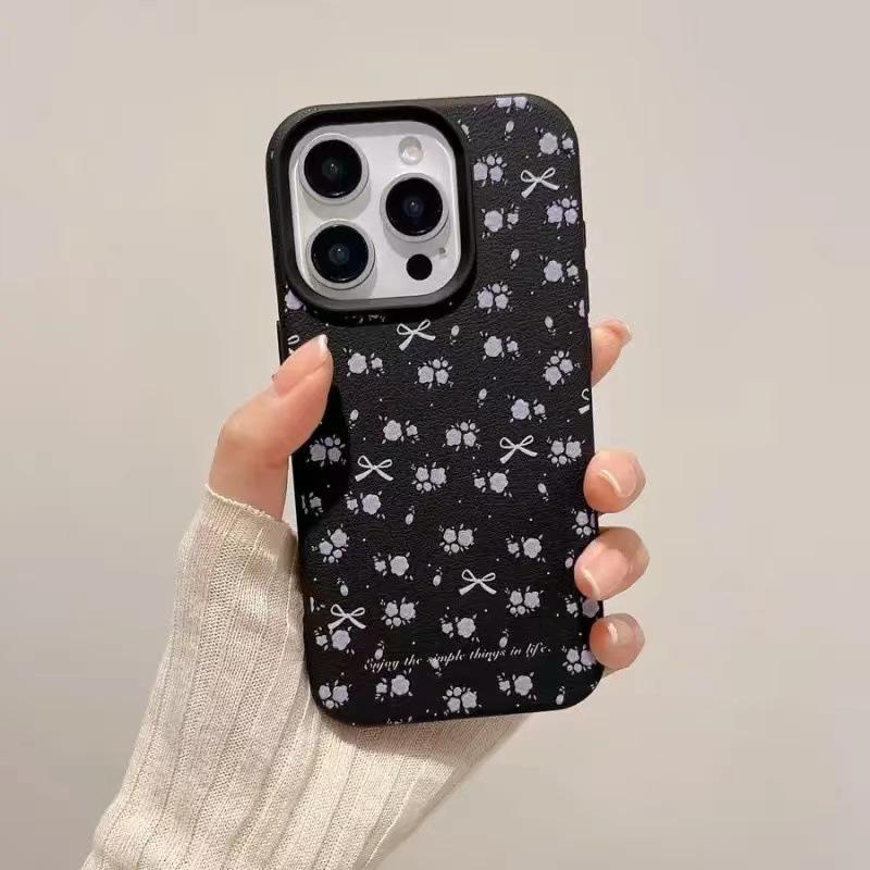 Чехол-бампер с текстурой кожи для моделей Apple iPhone: 12 Pro, 14P, 15, 16, 17 Pro Max - Дизайн «Цветение сакуры» и Полное покрытие