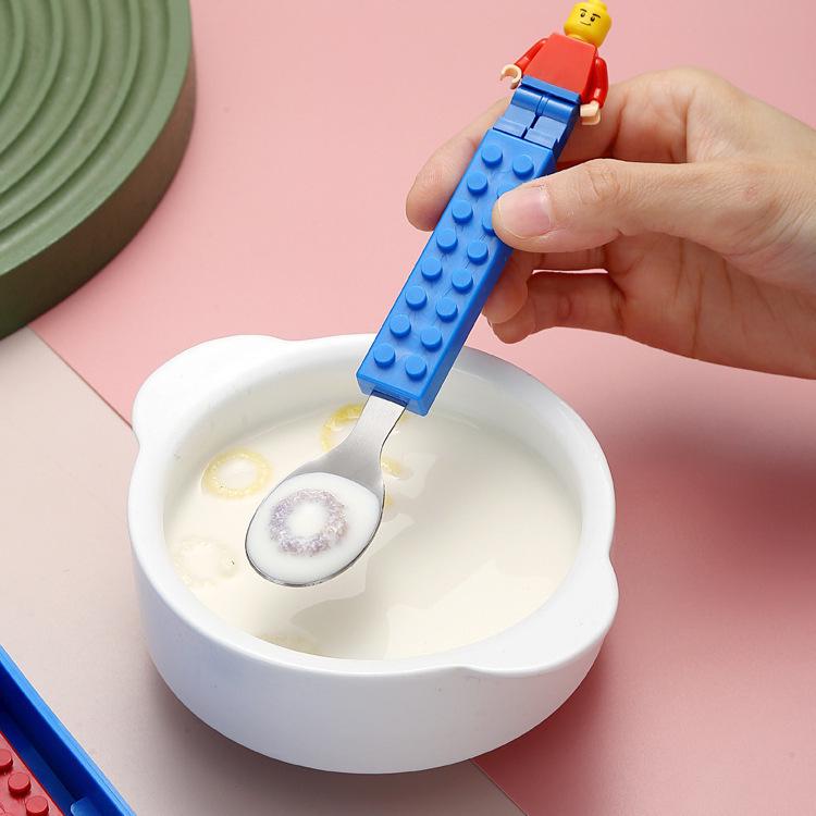 Children's Portable 304 Stainless Steel Tableware Set: Cartoon Building Block Lunch Box with Spoon & Fork.