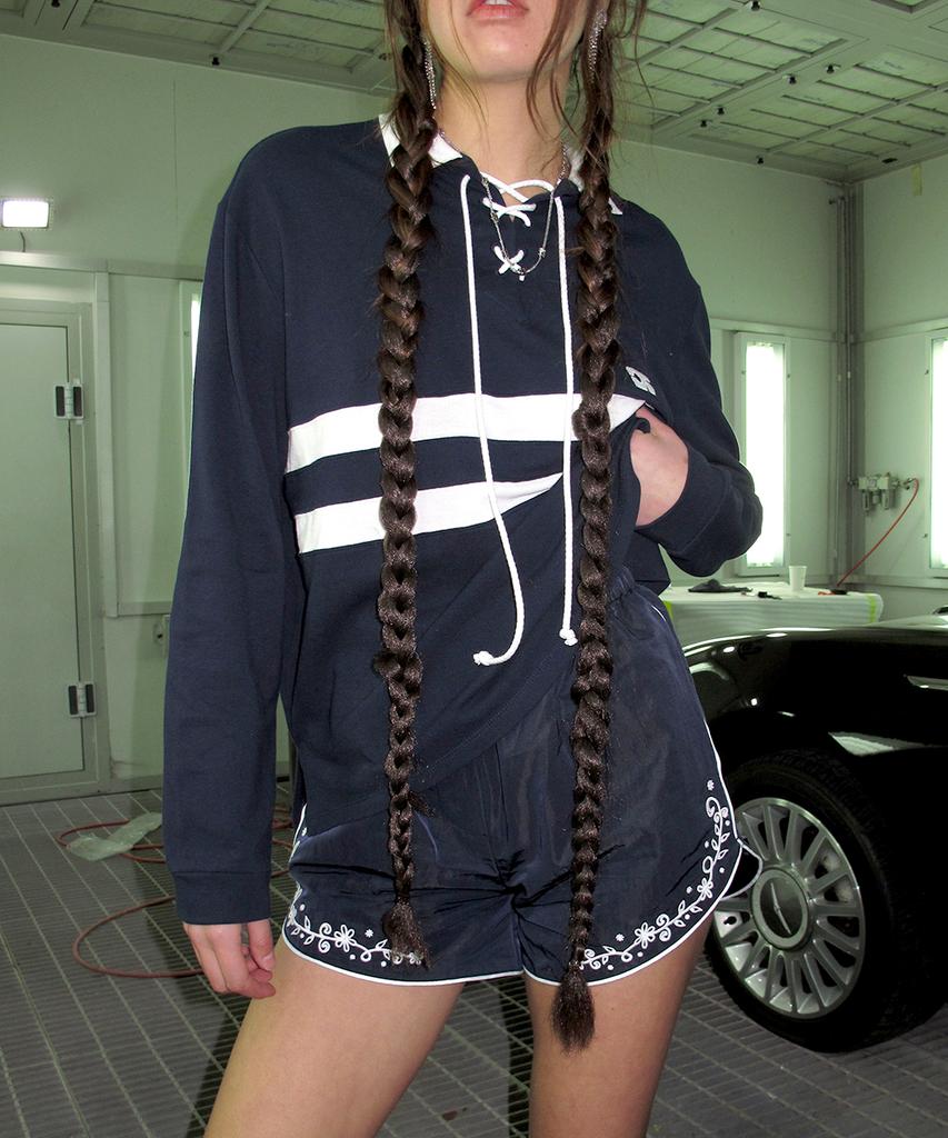 CENTAUR.KR Flower Needlework Nylon Shorts_Navy