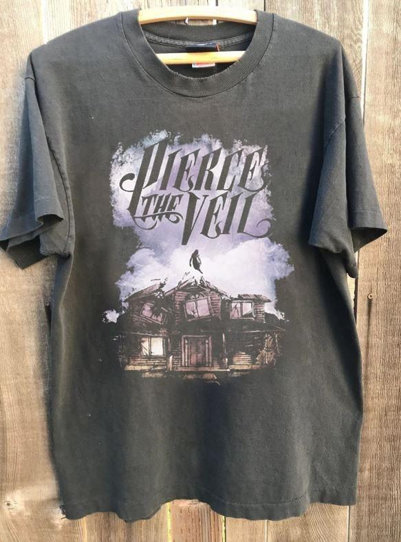 Футболка с изображением группы Pierce the Veil Футболка с графическим принтом Pierce the Veil Угольно-серая Унисекс Футболка WA1717
