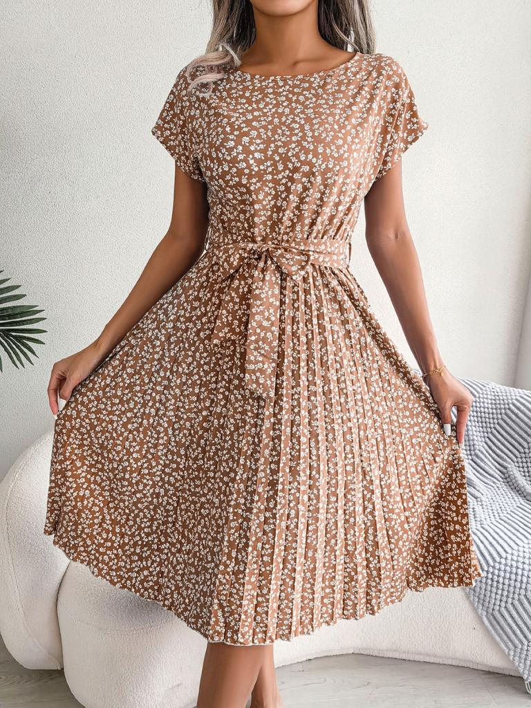 Women's Casual Short-sleeved Floral Pleated Dress