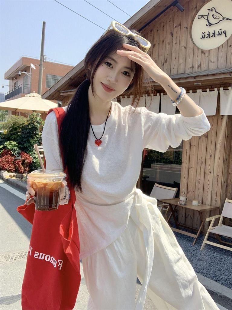 Women's White Korean Style Loose Fit Round Neck Long-Sleeve T-Shirt - Trendy, Unique Design