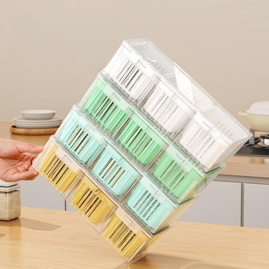 1 Set of Kitchen Refrigerator Accessories with a Lid, Food Storage Container, with 3 Transparent Square Detachable Compartment D