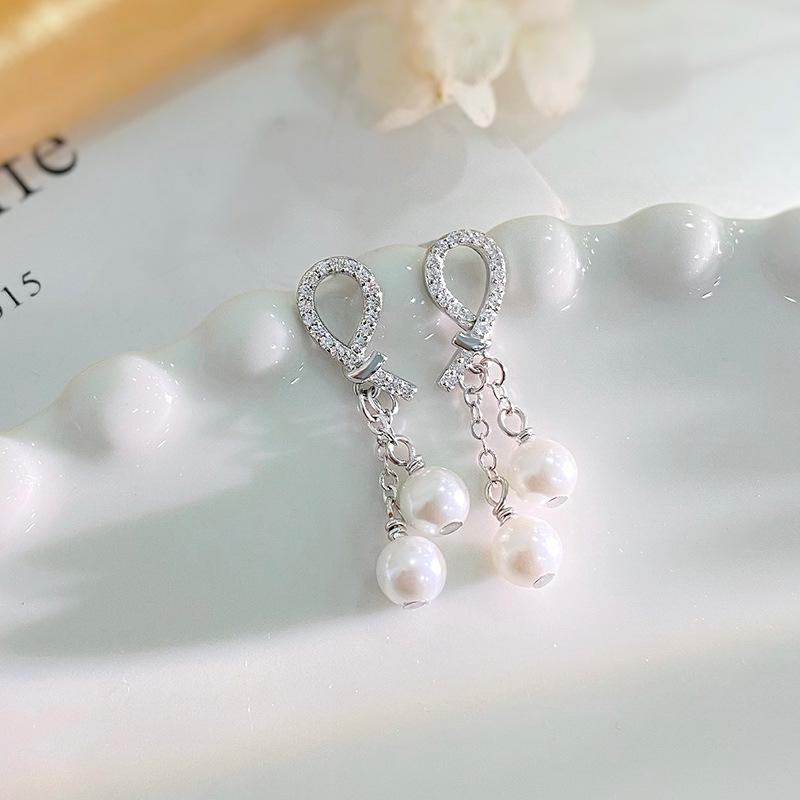 Изысканные серьги с бриллиантами и жемчугом для женщин с легким роскошным темпераментом