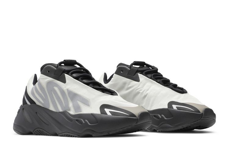 Men's Sneakers adidas Yeezy Boost 700 MNVN Bone Bone/Silver/Black