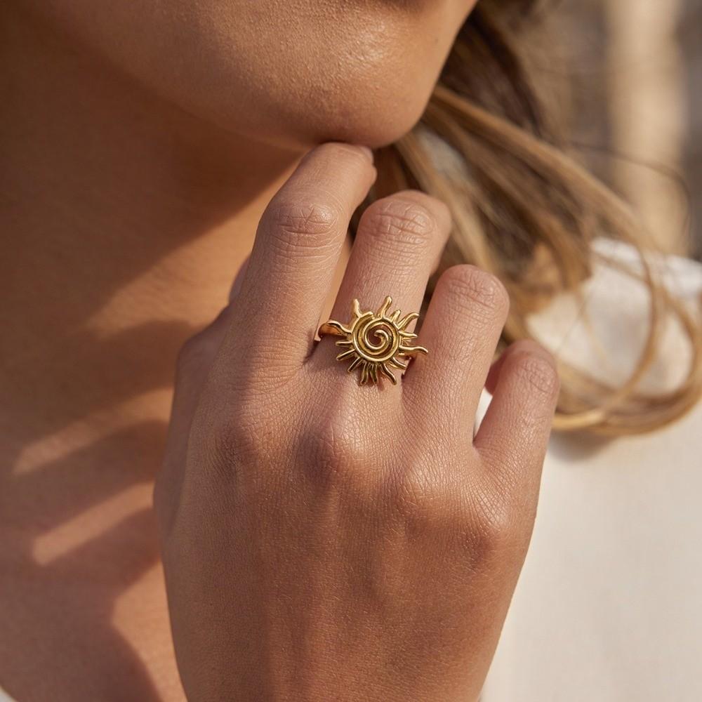 Metal Smooth Sun Ring Spiral Hand Ornament Classic Finger Rings  Women