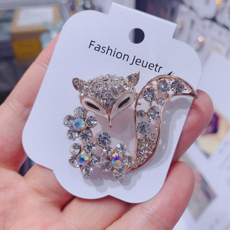 High-End Korean Luxury Fox Brooch with Rhinestones