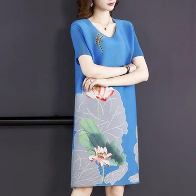 Новое летнее свободное и модное утягивающее платье с круглым вырезом и короткими рукавами средней длины со складками и принтом