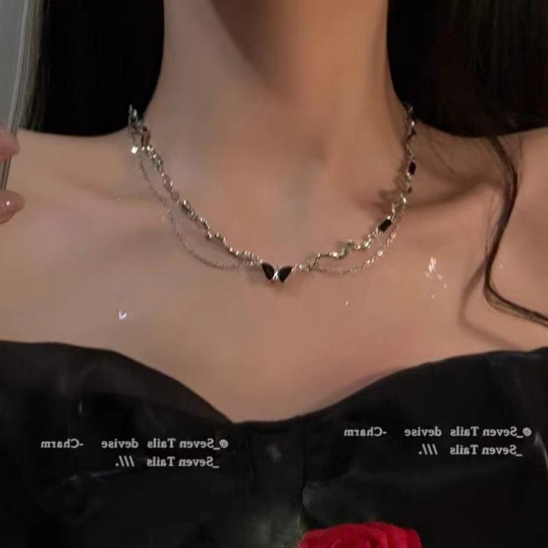 Волнистое неправильное ожерелье-бабочка: Роскошная цепочка на ключицы с уникальным дизайном для женщин