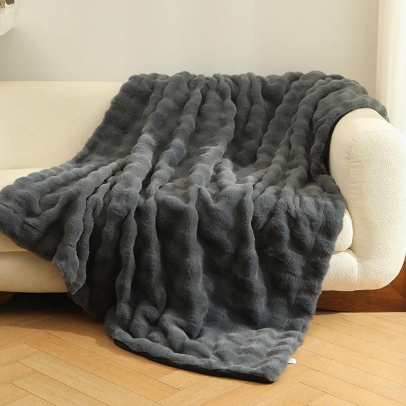 High-end Artificial Rabbit Hair Winter Warm Blanket Thickened Warm Sofa Blanket