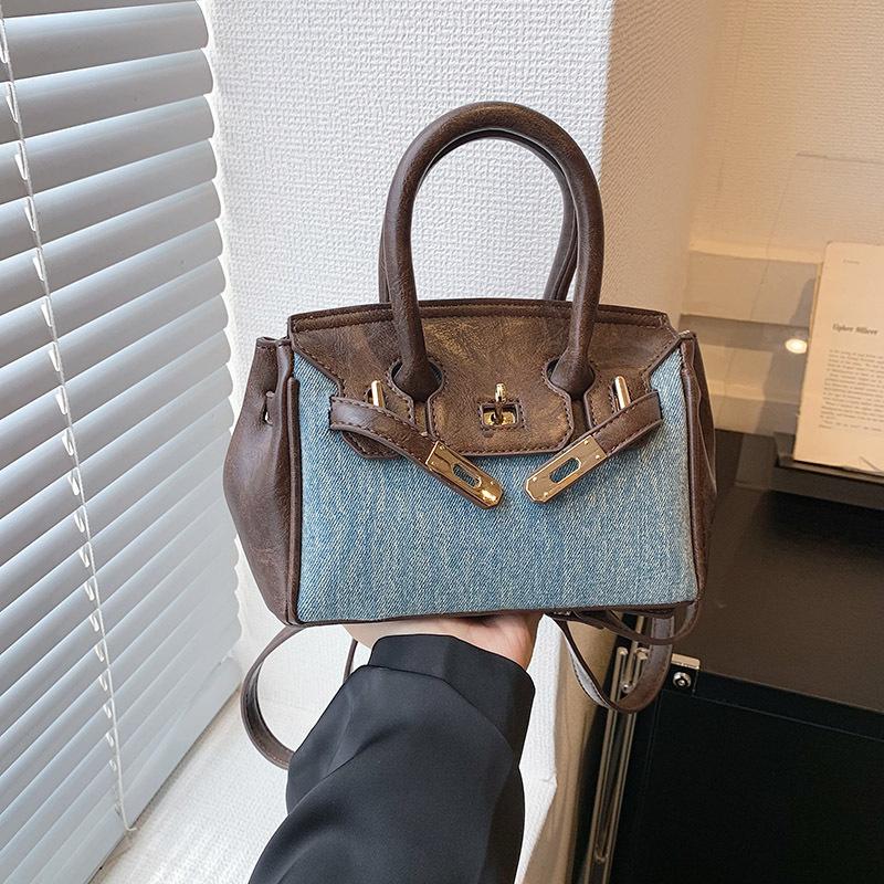 Премиальная сумка лето новая нишевая дизайнерская сумка-мессенджер модная простая текстурная сумочка