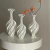 Top Quality Modern Style Plastic Flower Vase White Black Aesthetic Floral Arrangement Display Room Decoration Flower Bottle