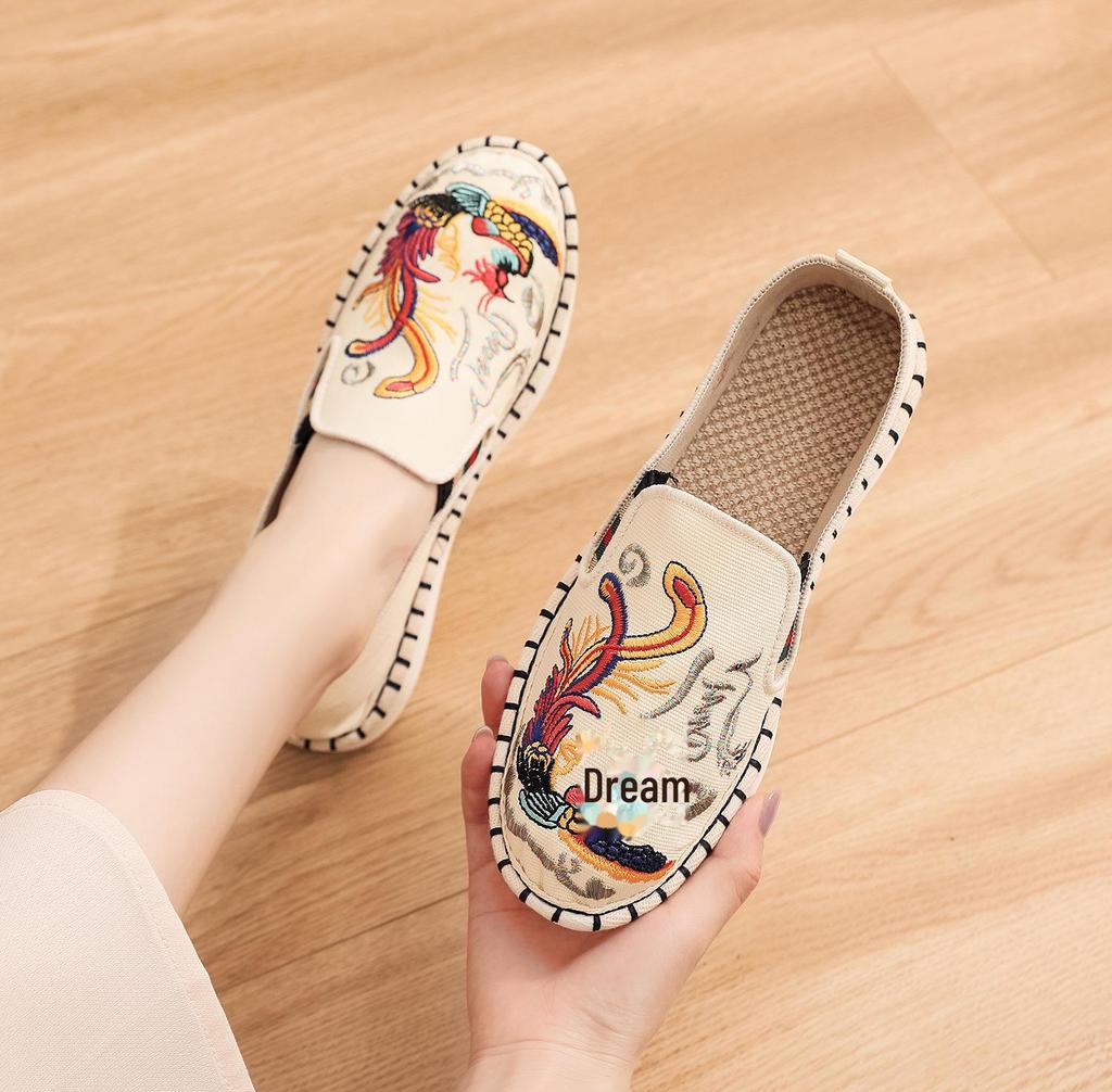 Women's Ethnic Embroidered Slippers: Soft Sole, Ancient Style, One-Step Stitching