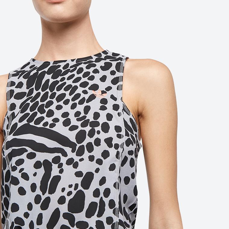 Adidas Оригинальный женский комбинезон без рукавов с тремя полосками и вышитым логотипом, средне-серый, S19992