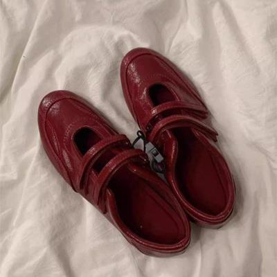 Модная винтажная французская женская обувь Весна Новые круглые туфли на плоской подошве Модные туфли Мэри Джейн Универсальная женская повседневная обувь Противоскользящие балетки