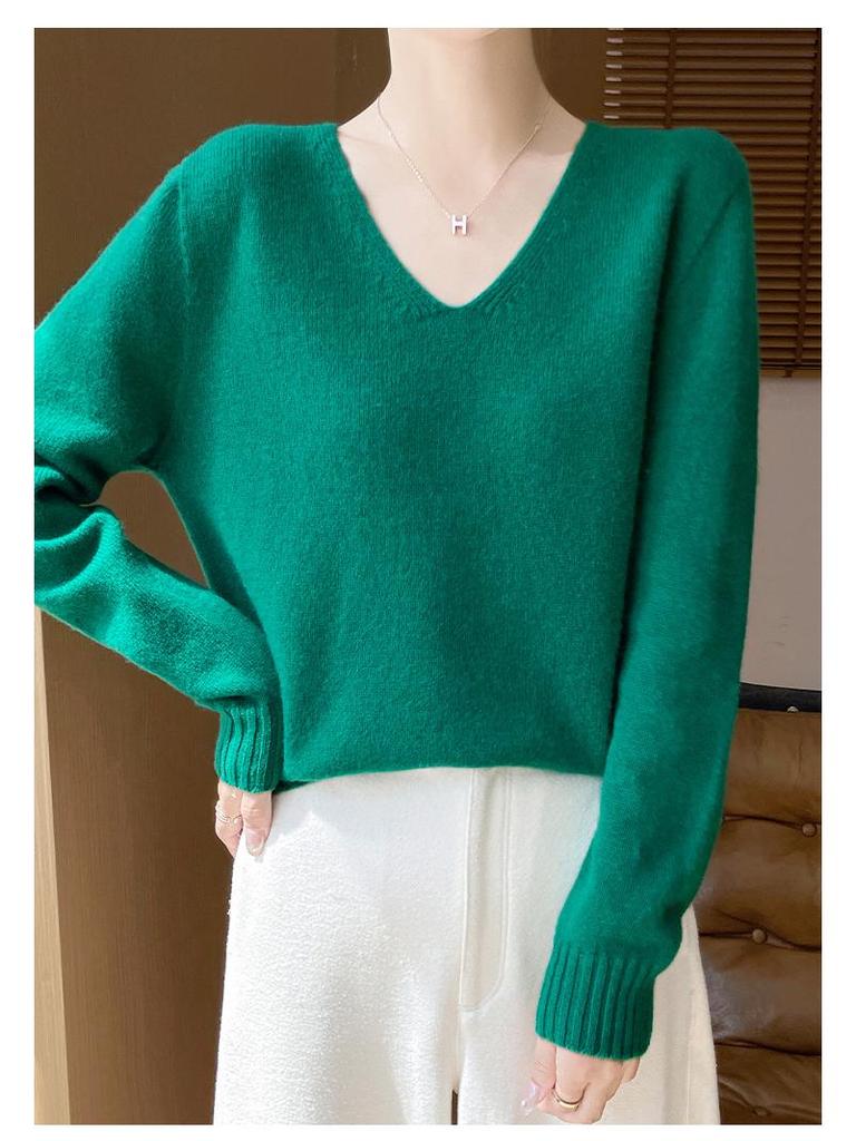 Minimalist 100% Wool V-Neck Sweater: Seamless, Solid Color, Long Sleeve, New Women's Knit
