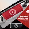 Для автомобиля Benz Защитная накладка на ручку с логотипом Перчатки для багажника Аксессуары для салона Автомобиля CLS SLK Sport ML C200 C260 C300 W205 CITAN