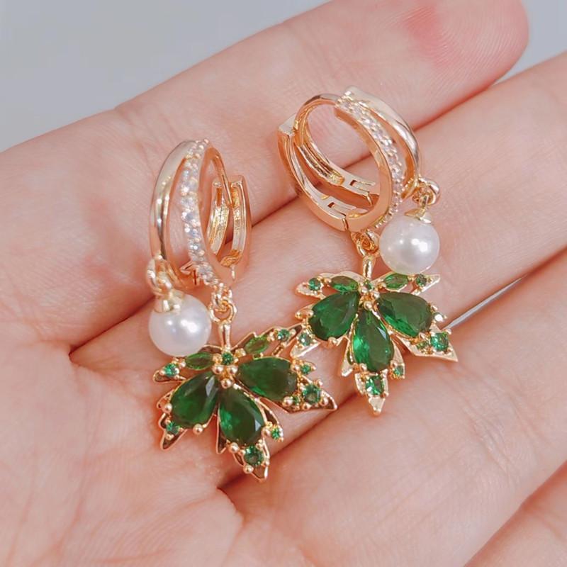 Женские серьги-подвески с зеленым цирконием и кленовым листом, новинка 2023 года, модные ювелирные аксессуары для свадебной и помолвочной вечеринки