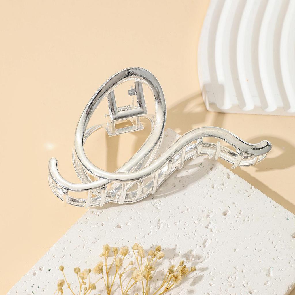Korean Style Elegant Metal Hair Claw Clip for Women - Shark Claw Design