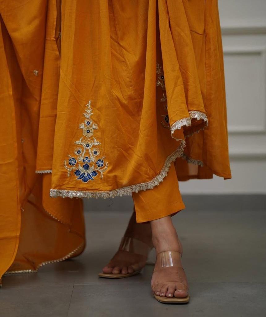 Красивый дизайнерский костюм курти и сальвар для женщин, одежда для вечеринок Болливуда, комплект курта, брюки, дупатта, платье