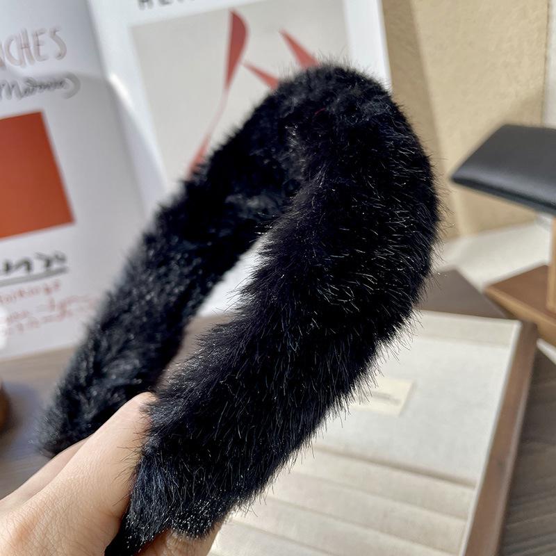 French Elegance Black Series Pearl Headband with Teeth - Autumn/Winter Collection