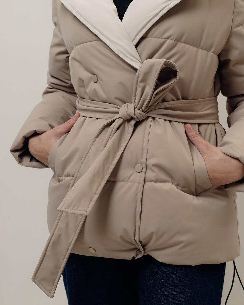 Куртка с поясом HAIZIYUAN 824 M бежево-молочная