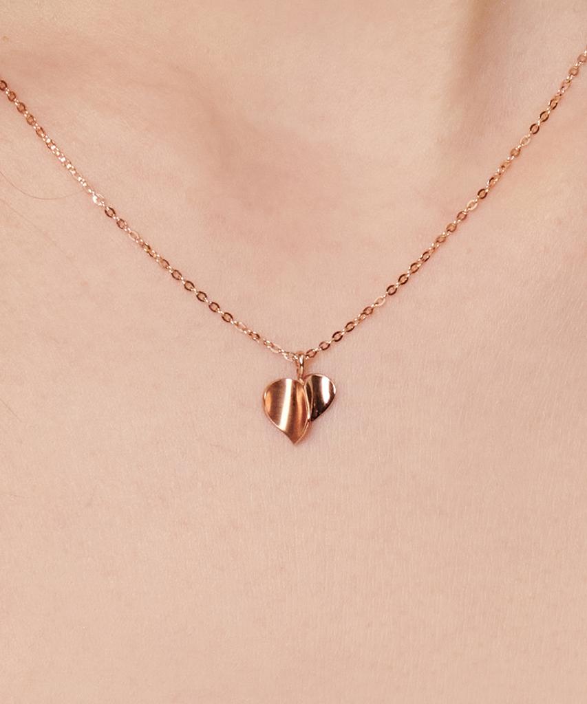 Loveenb [14K Gold] Matte Line Heart Necklace