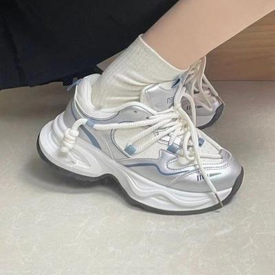 Женские кроссовки «папины» 2025 лето новая женская обувь спортивная повседневная обувь платформа увеличивающая рост универсальные жареные уличные модные кроссовки женские