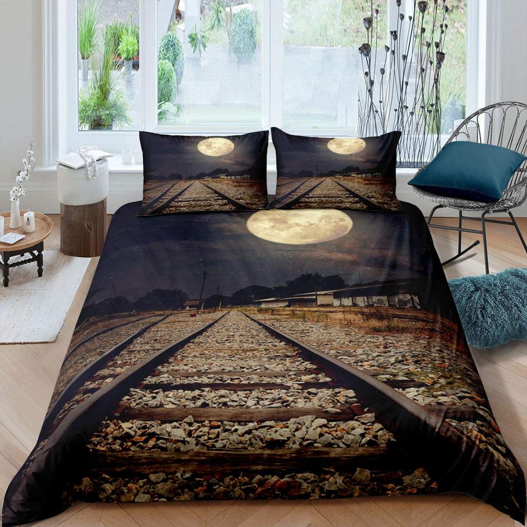 Красно-серый паровой двигатель пододеяльник локомотив красно-черный поезд на стальных железнодорожных путях путешествие приключения графическое украшение спальни