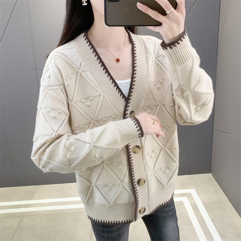 Новый универсальный трикотажный кардиган с V-образным вырезом и длинными рукавами для женщин, осень-зима 2025, мягкий, как воск, ретро-модный свитер для женщин