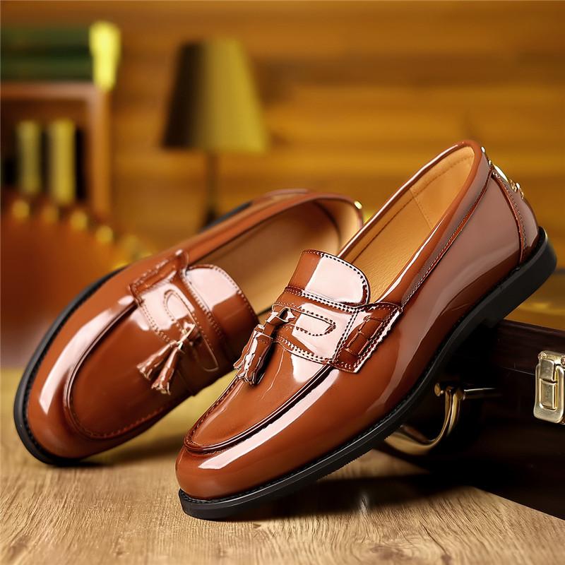 New Wedding Dress Glossy Patent Leather Tassels Shoes For Men Silp On Loafers Prom Homecoming Party Footwear Zapatos