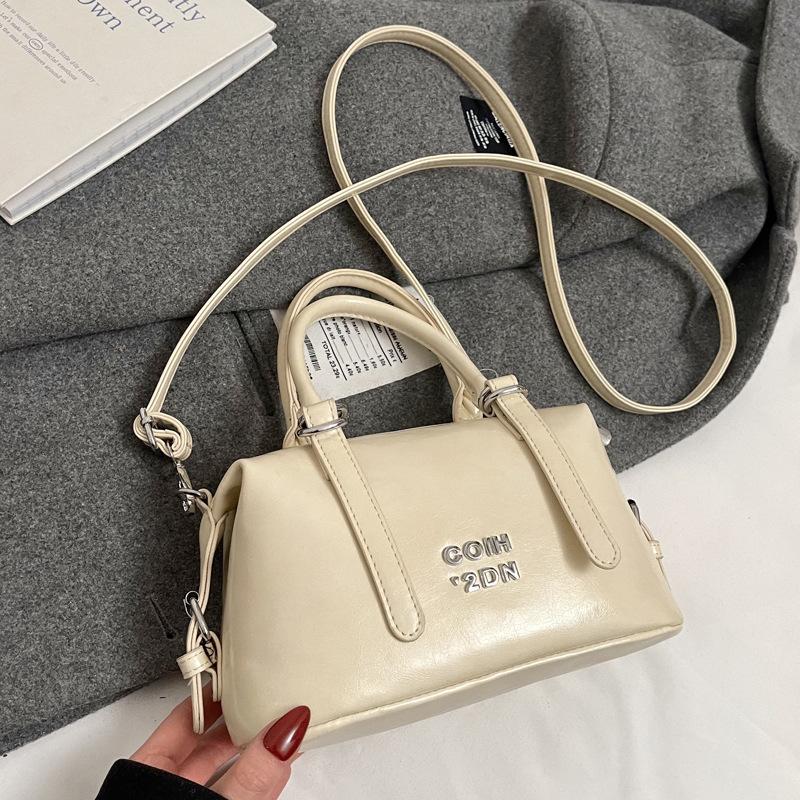 Маленькая сумка в иностранном стиле высокого класса женская 2025 новая модная универсальная сумка-мессенджер популярная портативная сумка Boston