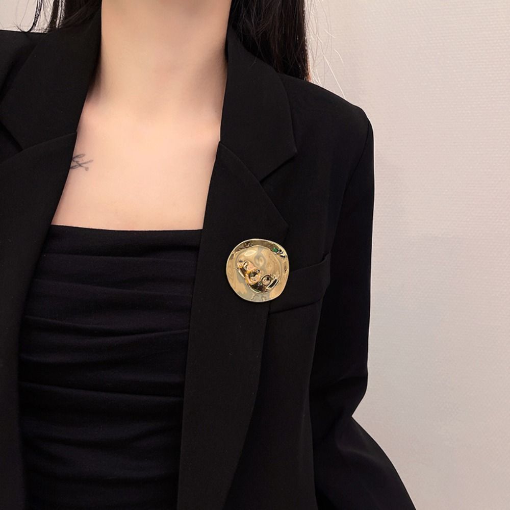 Zinc Zinc Alloy Big Statement Irregular Brooch Geometric Round Slice Brooches Personality   Girls