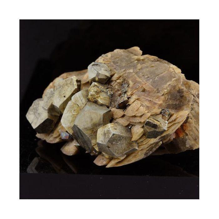 Sidérite, Pyrite, Quartz 297.1 carats