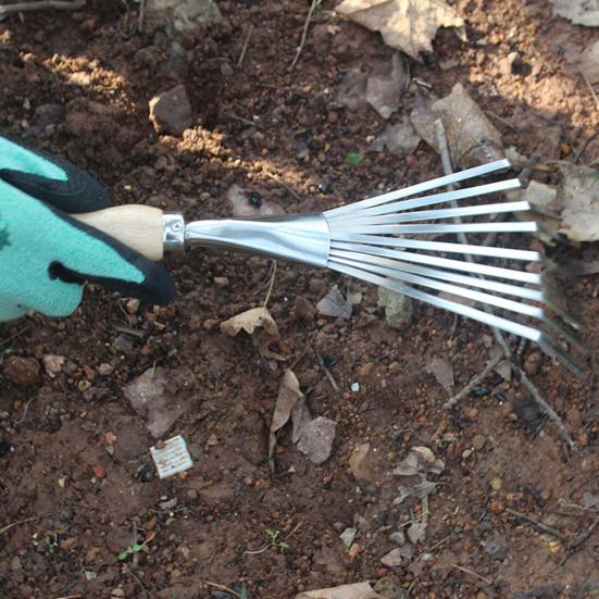 Грабли садовые из нержавеющей стали с деревянной ручкой, 9-зубчатые ручные грабли для газона, сада, цветников, листьев и мусора